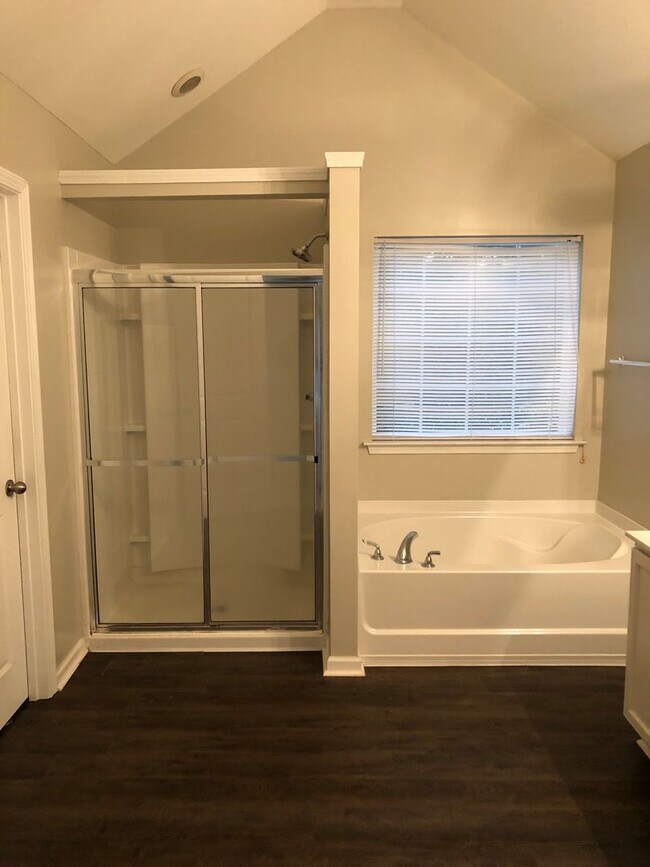 Building Photo - 93 Coopers Ln