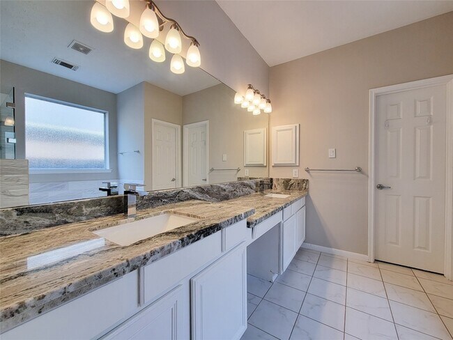 Building Photo - 31406 Capella Cir