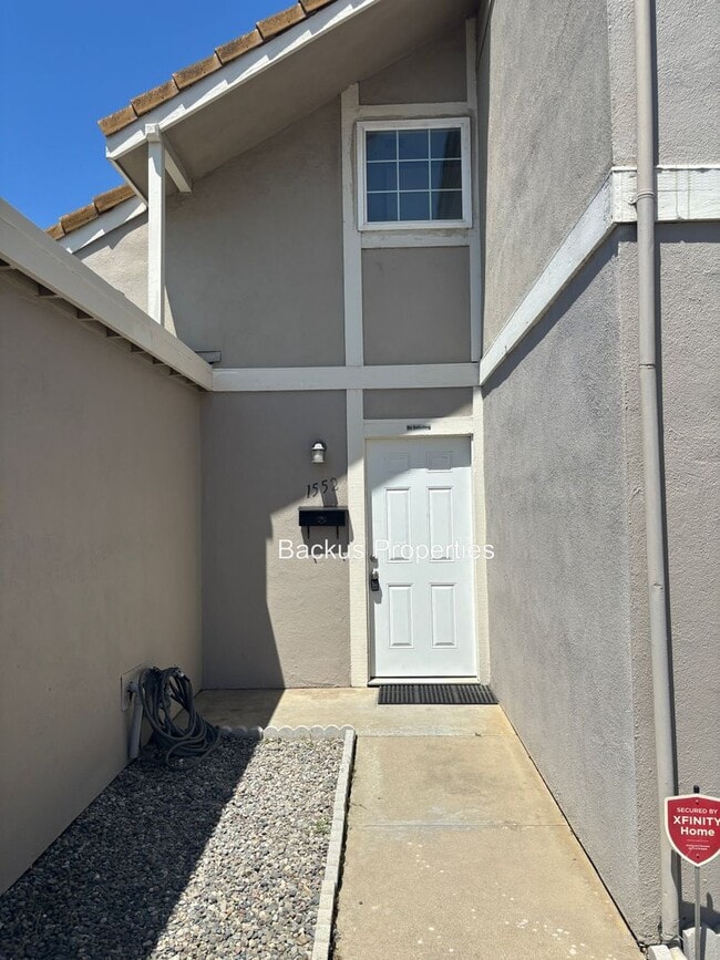 Building Photo - Great home in North Salinas -Three bedrooms