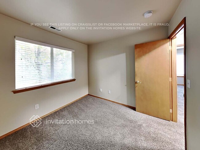 Building Photo - 12714 159th St E