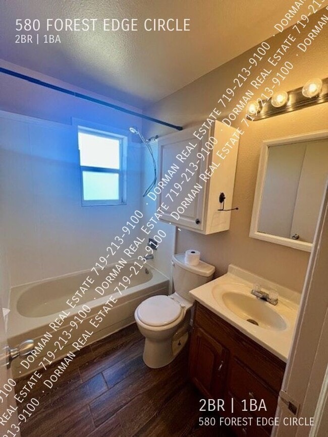 Building Photo - 580 Forest Edge Cir