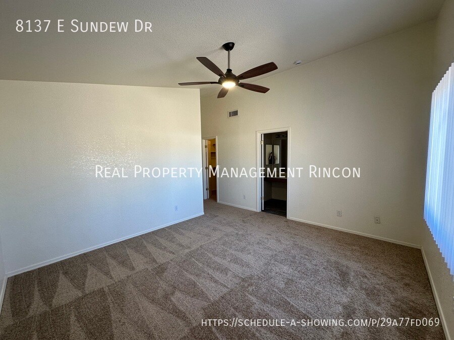 Building Photo - 8137 E Sundew Dr