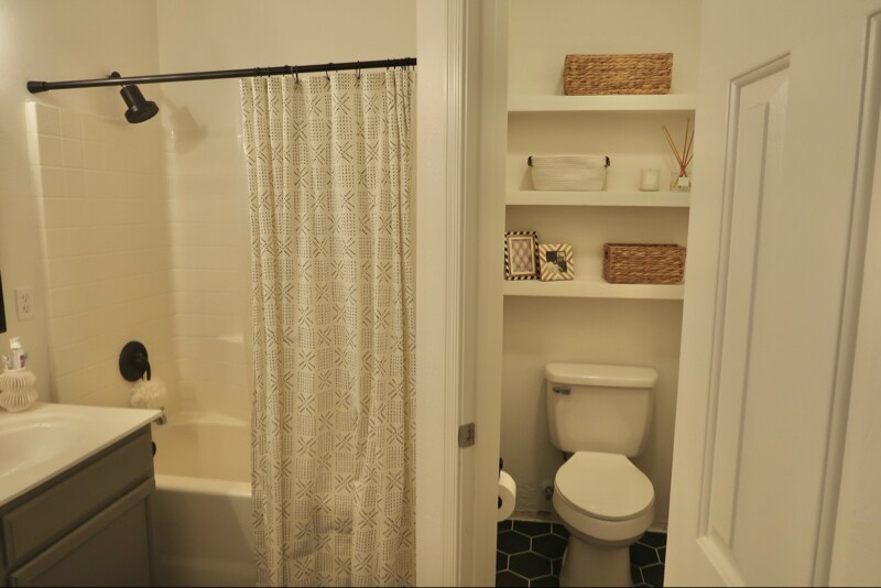 Building Photo - 525 N Miller Rd