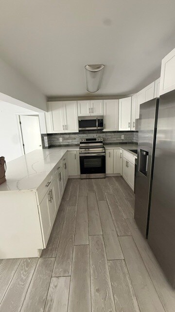 Building Photo - 1730 NE 56th Ct