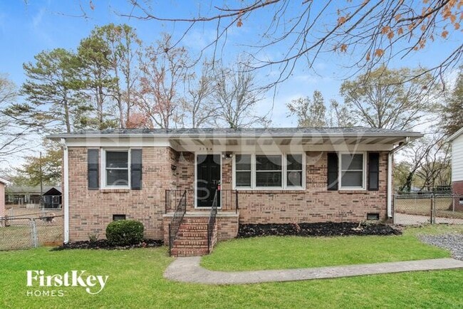 Building Photo - 2754 Mary Ave