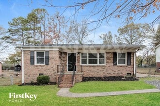 Building Photo - 2754 Mary Ave