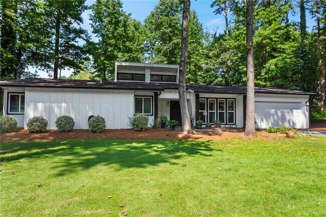 Building Photo - 2985 Christophers Ct