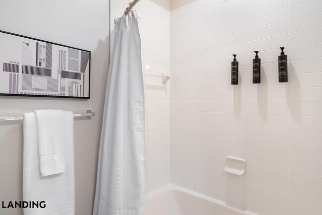 Building Photo - 100 Lexington St