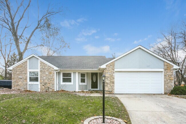 Building Photo - 7809 Hampton Pl