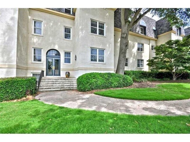 Building Photo - 1230 Piedmont Ave NE