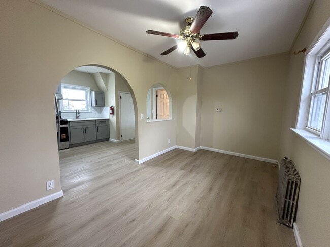 Building Photo - 618 Carlock Ave