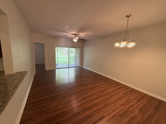 Building Photo - FIRST-FLOOR 3 BEDROOM CONDO IN VILLAGES OF BLOOMINGDALE!