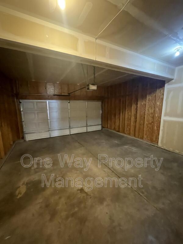 Building Photo - 3320 Barbera St