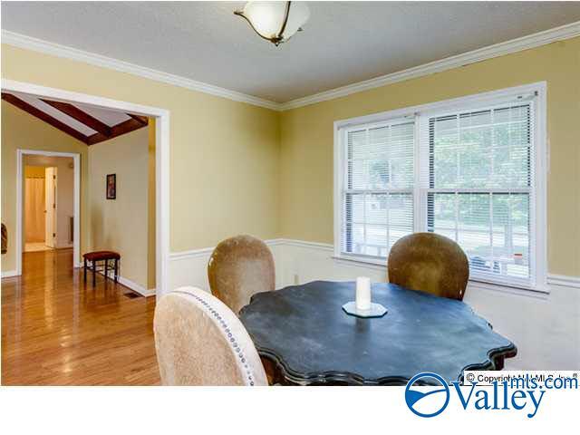 Building Photo - 127 Frankie Ln