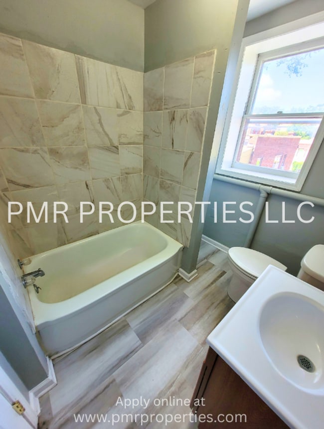 Building Photo - AVAILABLE SOON! 3 Bedrooms/2 Bathroom House
