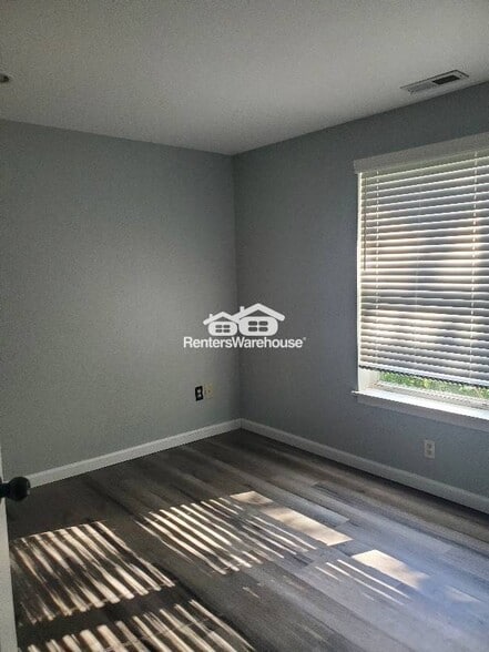 Building Photo - 1351 Oak Borough Dr