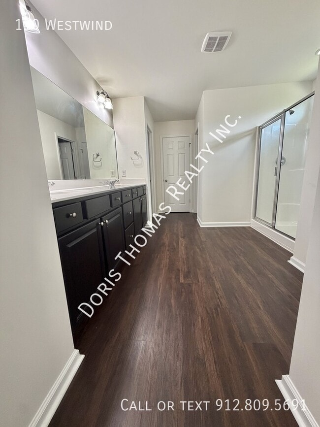Building Photo - 110 Westwind-