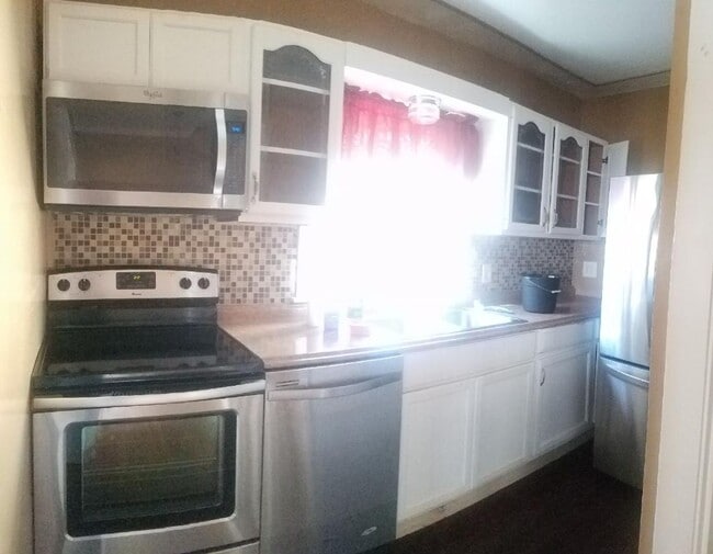 Building Photo - 917 Kimball Ave