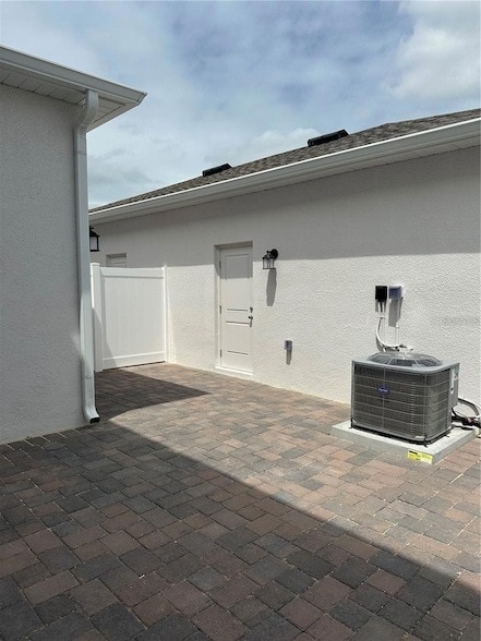 Building Photo - 1987 Stake Out Wy