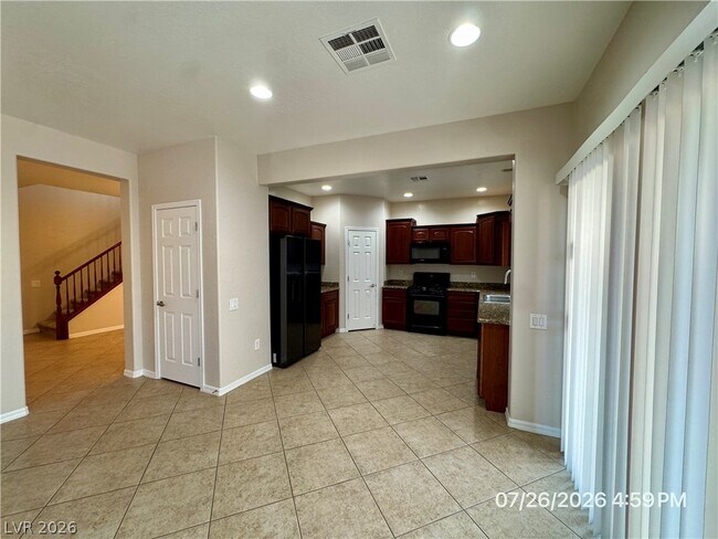 Building Photo - 6854 N Inca Jay Ct