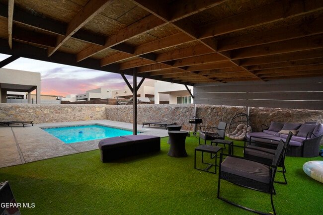 Building Photo - 12308 Desert Heights Ct