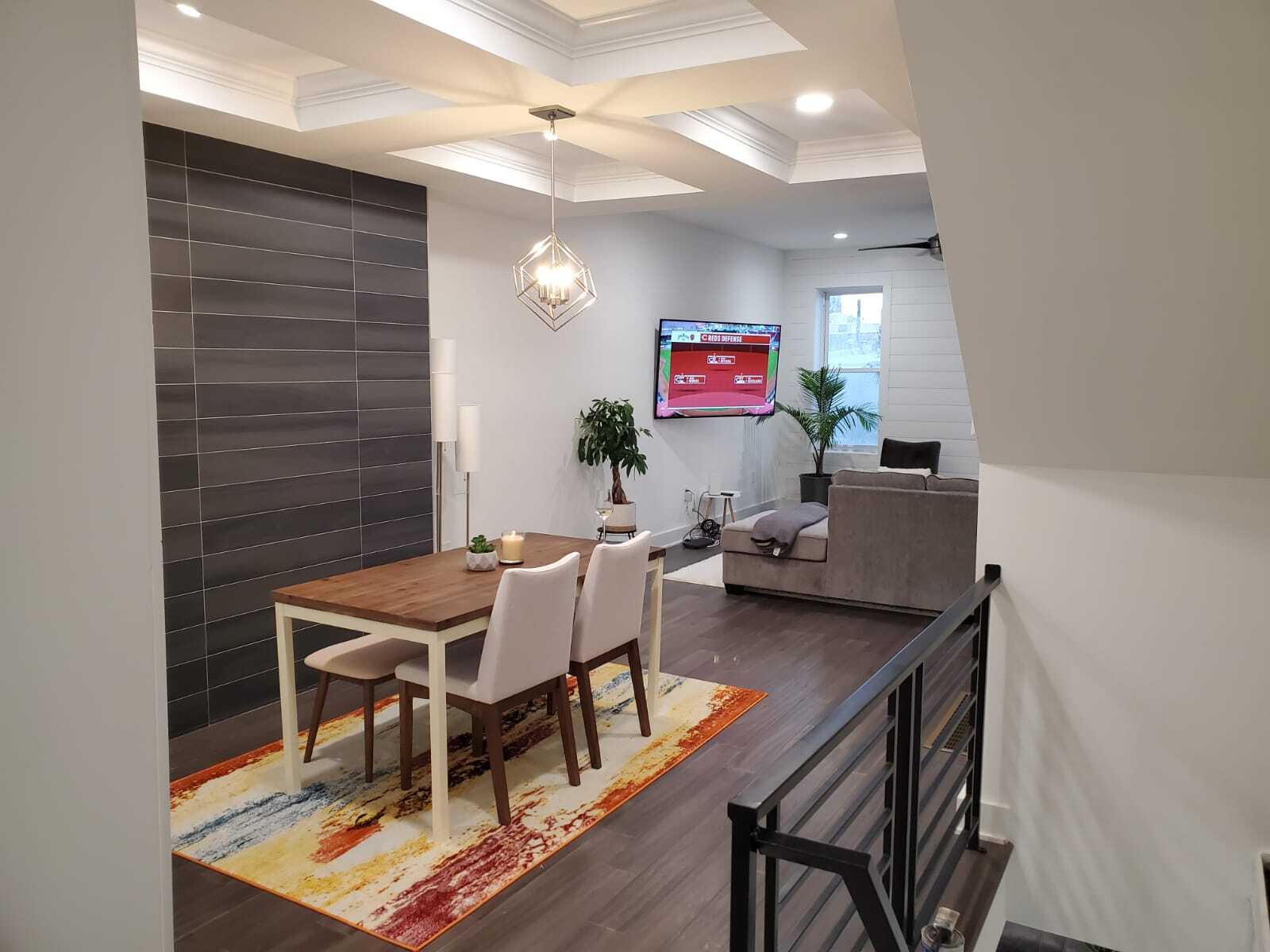 Exiting kitchen to dining room - 125 Markle St