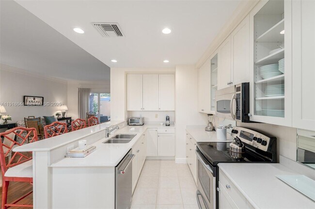 Building Photo - 11609 SE Florida Ave