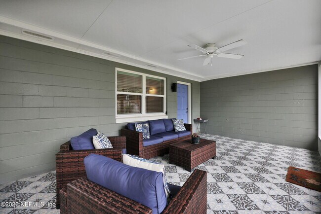 Building Photo - 1104 Boca Grande Ave