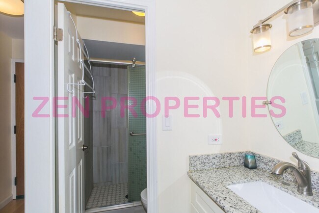 Building Photo - 250 ?Ohua Ave