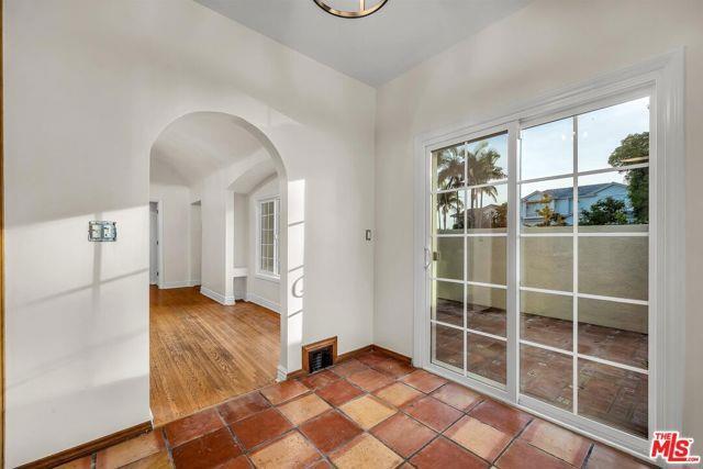 Building Photo - 10281 Dunleer Dr