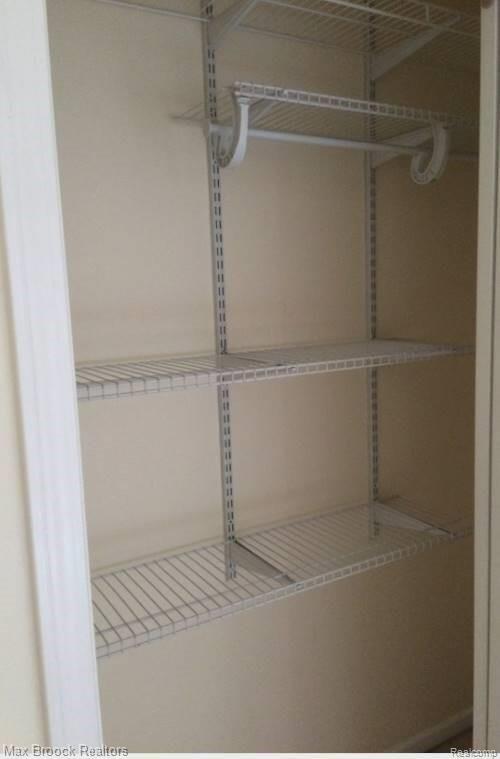 Building Photo - 28017 Hopkins Dr