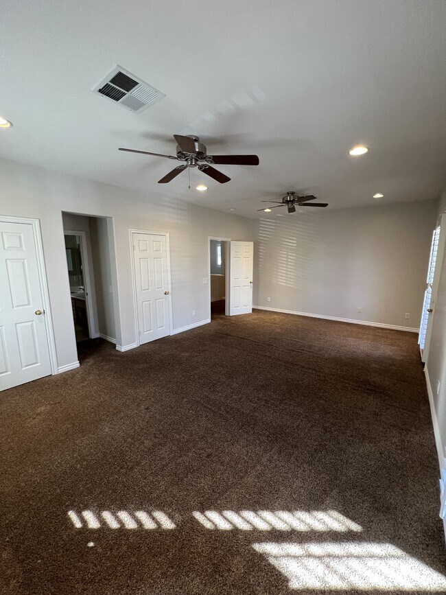 Building Photo - 28839 Chatham Ln