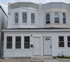 Building Photo - 1111 Adriatic Ave