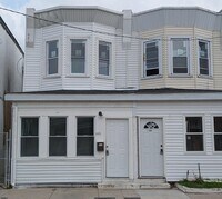 Building Photo - 1111 Adriatic Ave