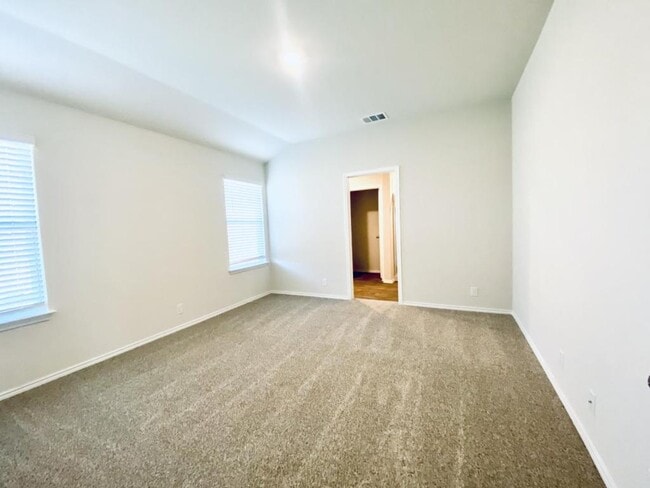 Building Photo - 22507 Green Jacket