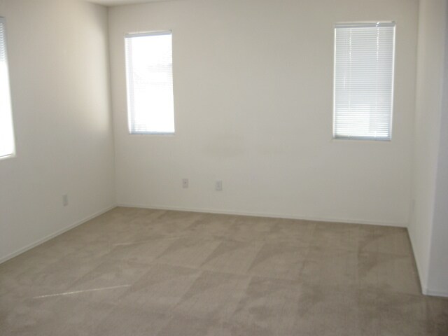 Building Photo - 10614 Corte Sierra St