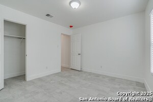 Building Photo - 9958 Panther Bay