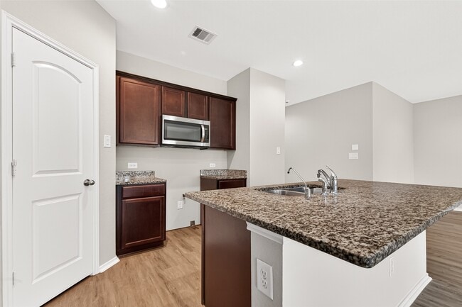 Building Photo - 20112 Leaf River Cir