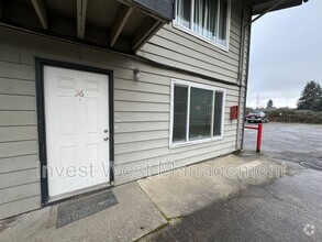 Building Photo - 972-933 33rd Ave