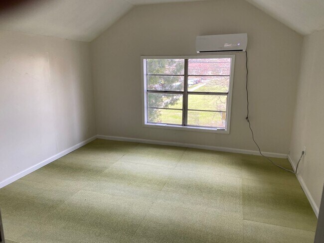 Building Photo - 2718 Peabody Ave