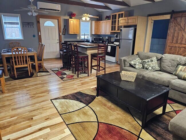 Primary Photo - 218 Taftville Occum Rd