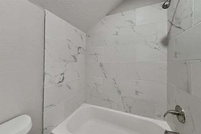 Building Photo - 12127 Rocky Lake Dr