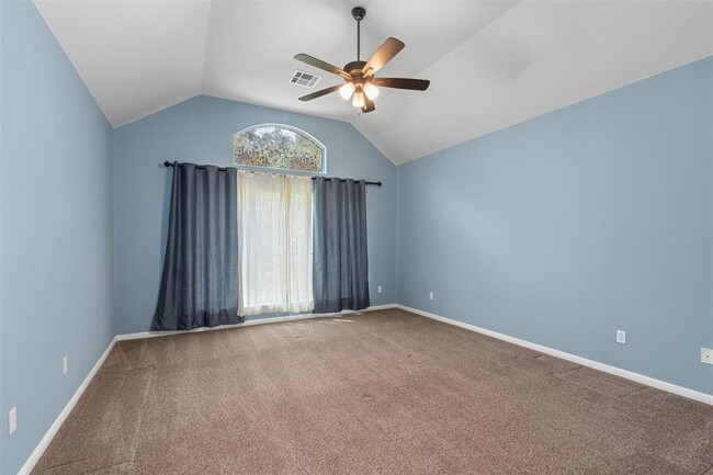Building Photo - 16004 Double Eagle Dr