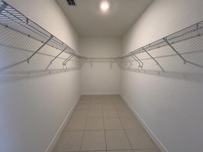 Building Photo - 16740 SW 290th Ln