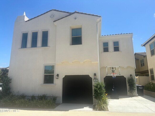Building Photo - 680 Edward Scholle Dr