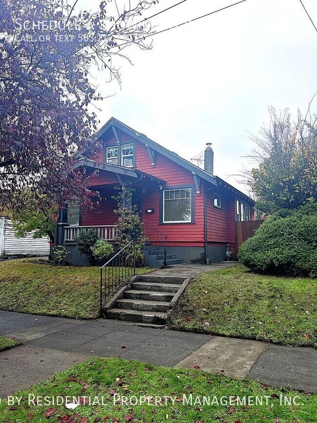 Building Photo - 214 NE Bryant St