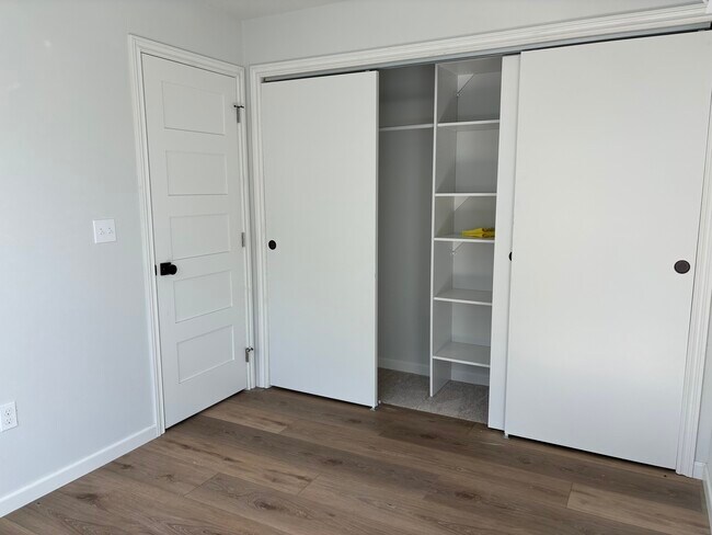 Building Photo - 7710 SE Mitchell St