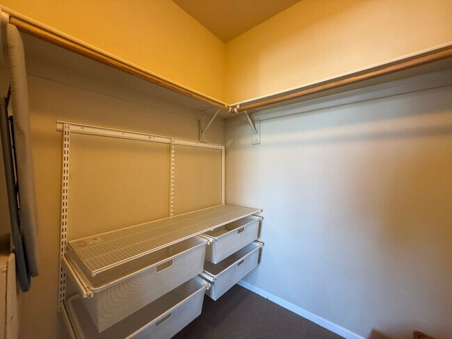 Building Photo - Downtown Condo in the Heart of San Diego!