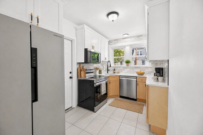 Building Photo - 430 Cinnaminson Ave
