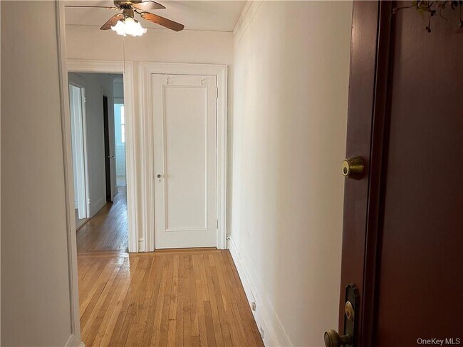 Building Photo - 85 N Broadway